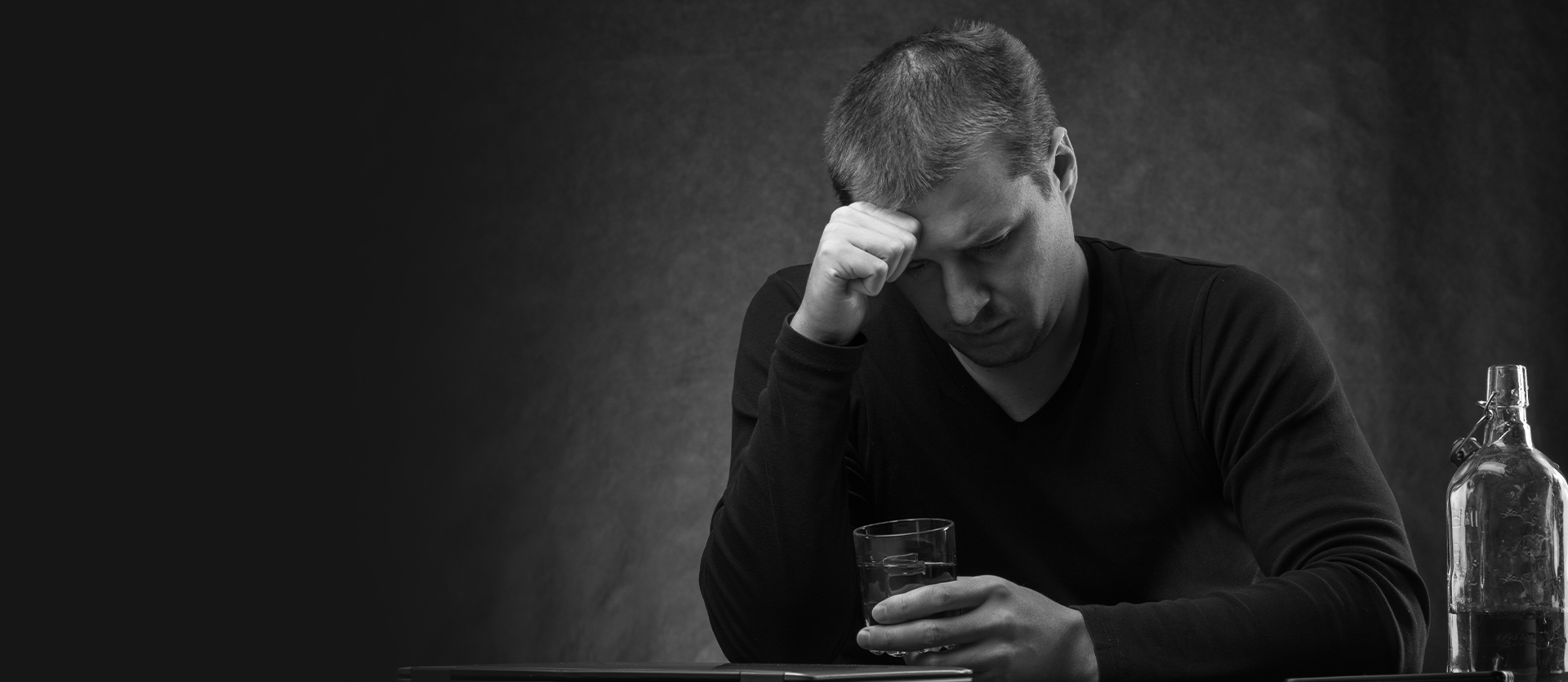 An image of 9 common alcohol relapse triggers