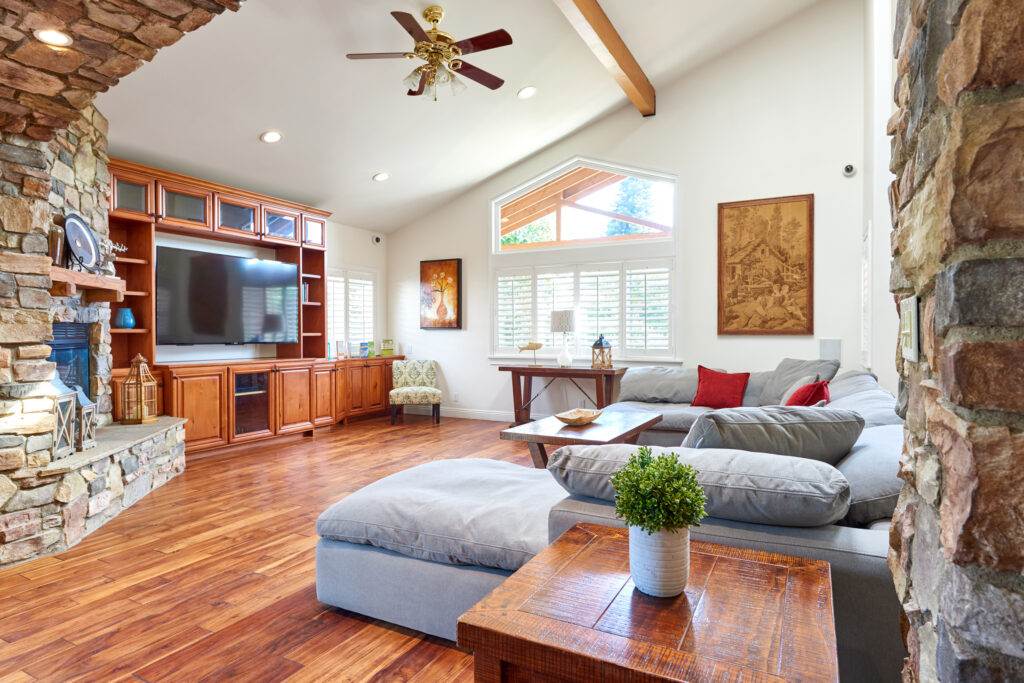 An image of the Gratitude Lodge property, an inpatient rehab center