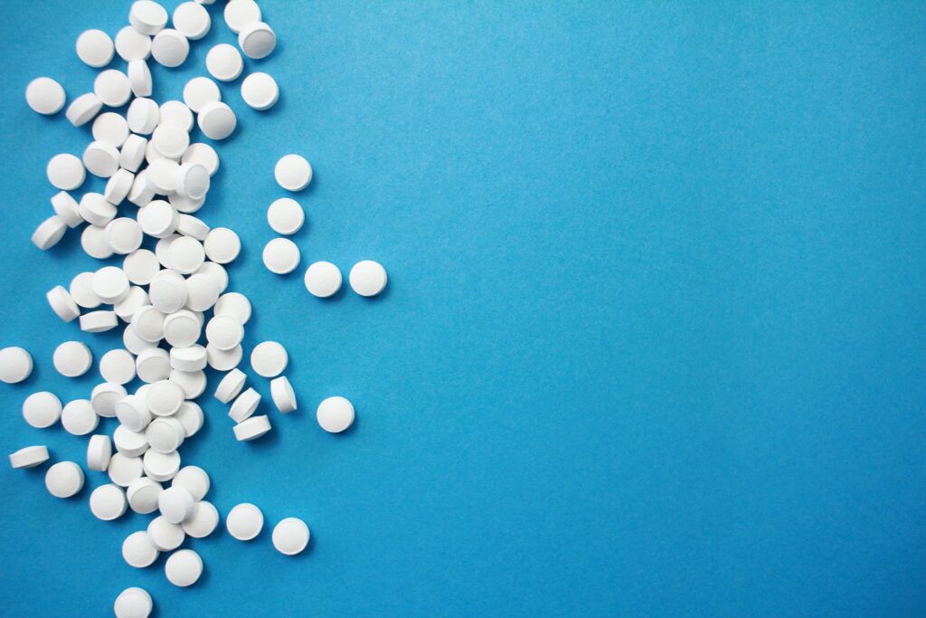 an image of drugs mixed with alcohol