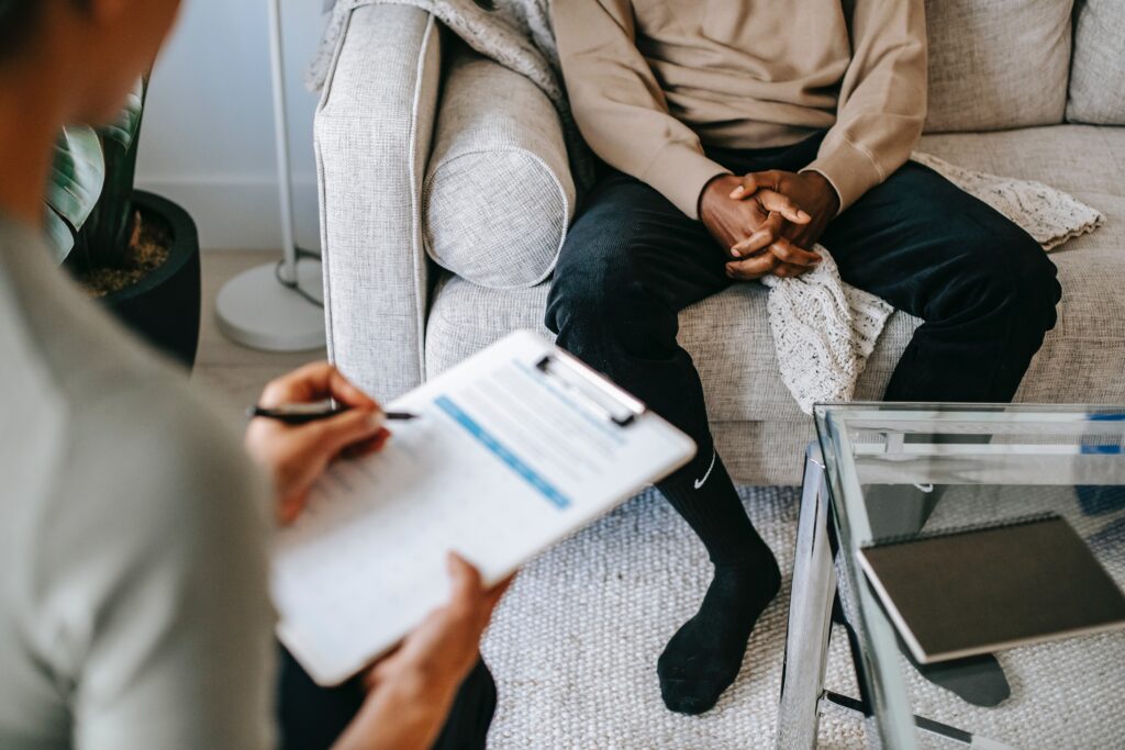 an image of someone representing Outpatient vs inpatient rehab: what’s the difference?