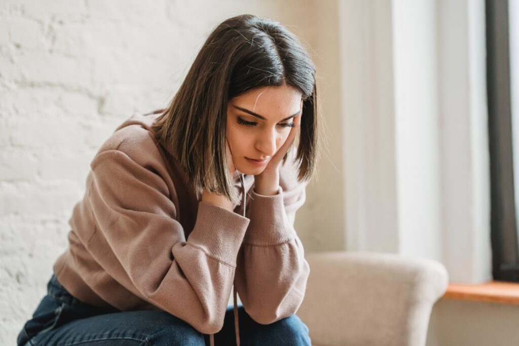 An image of a women experiencing the effects of Ritalin addiction