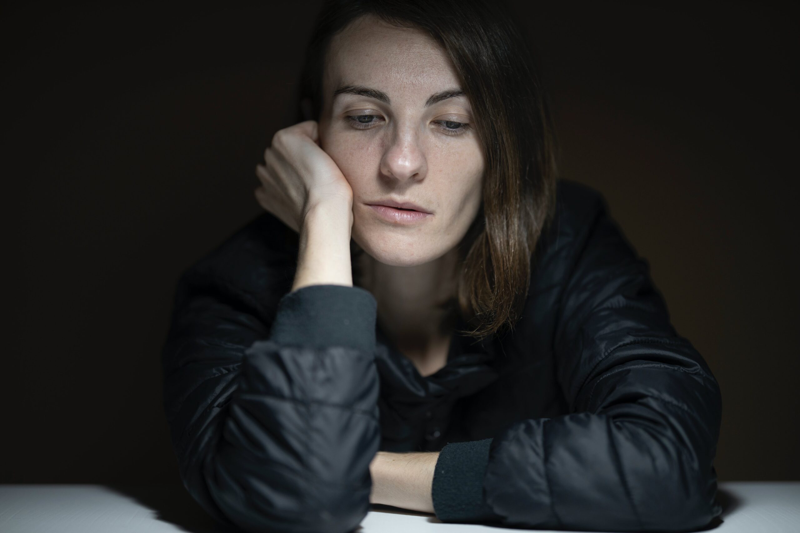 A woman asking herself a troublesome question: Can you die from alcohol detox?