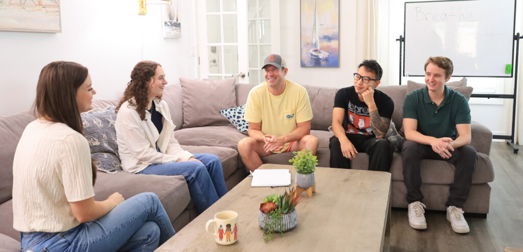 group meeting in a 90 day inpatient drug rehab