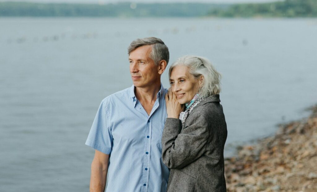 image representing alcoholism and the elderly