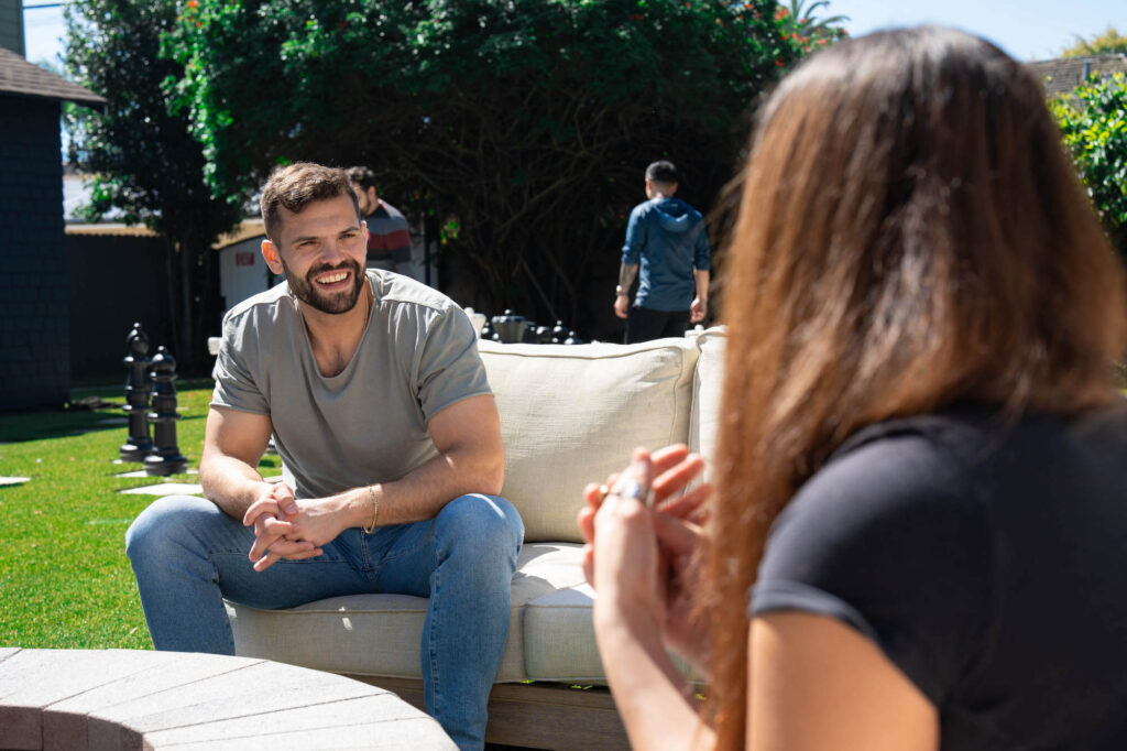 image depicting people talking about the 12 myths about opioids